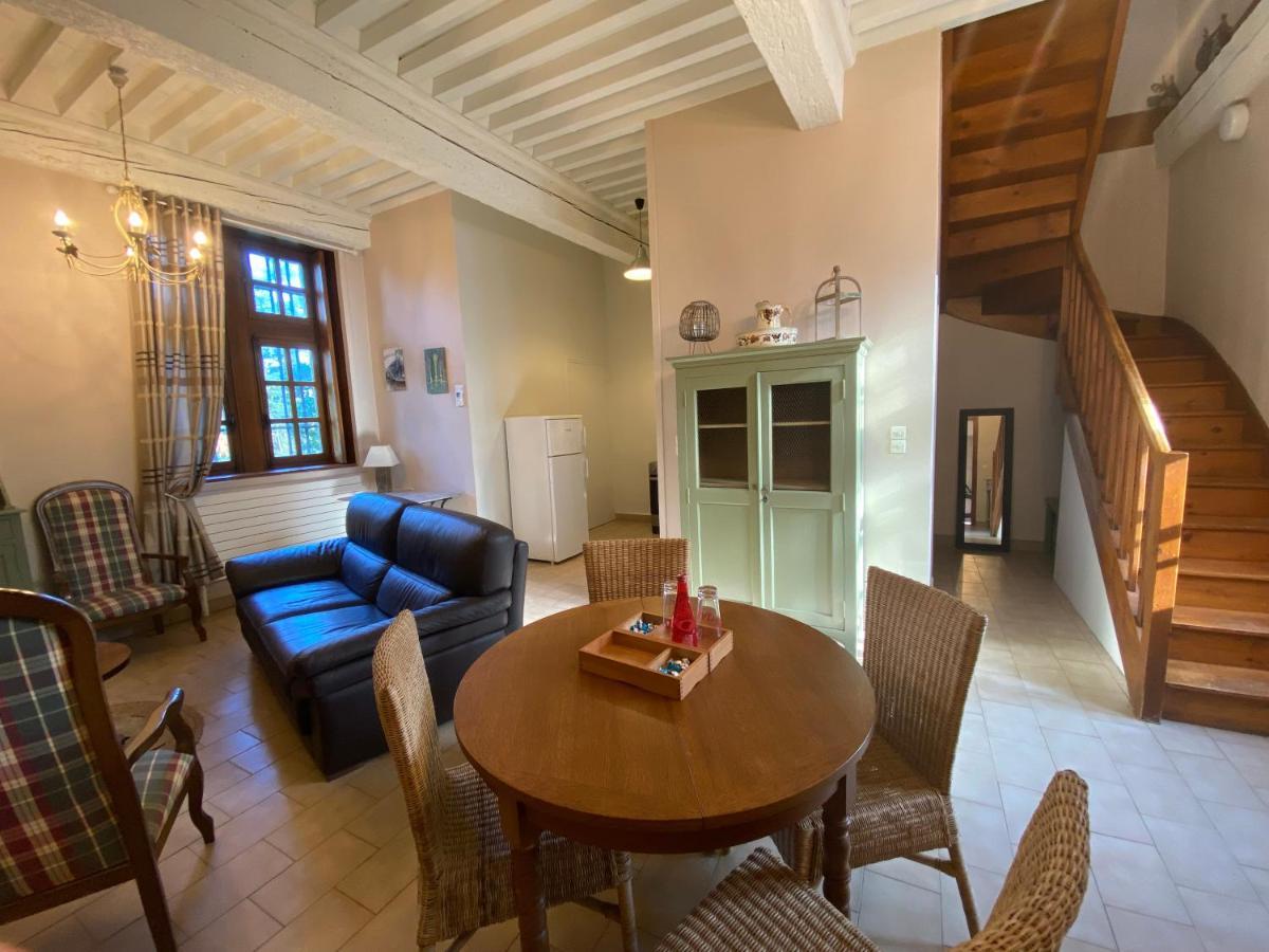 Demeures Et Chateaux L'Abbaye Caladoise - Anciennement Hostellerie Ferme Du Poulet ヴィルフランシュ・シュル・ソーヌ 部屋 写真